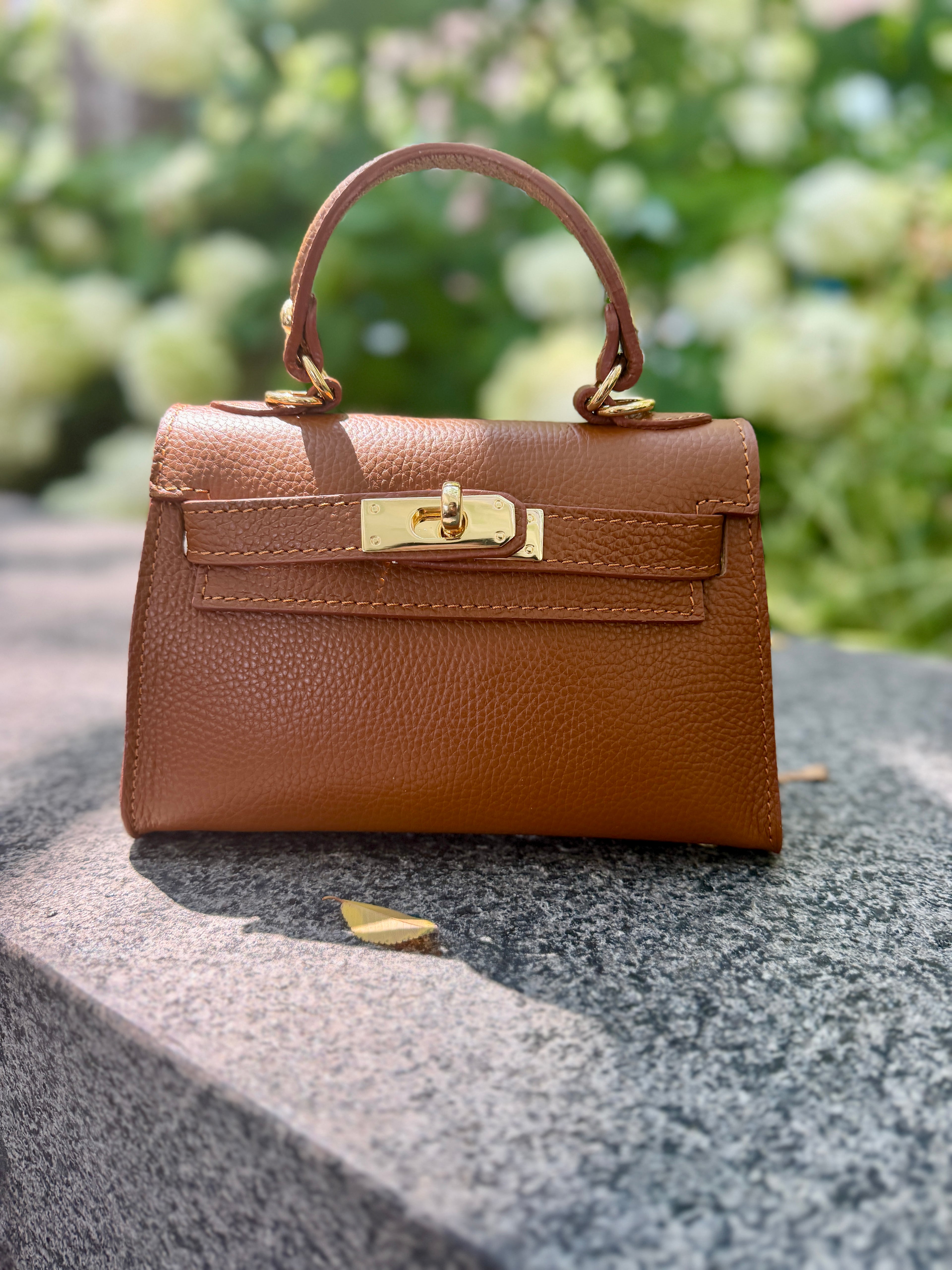 Vittoriana Top Handle Turn Clasp Handbag