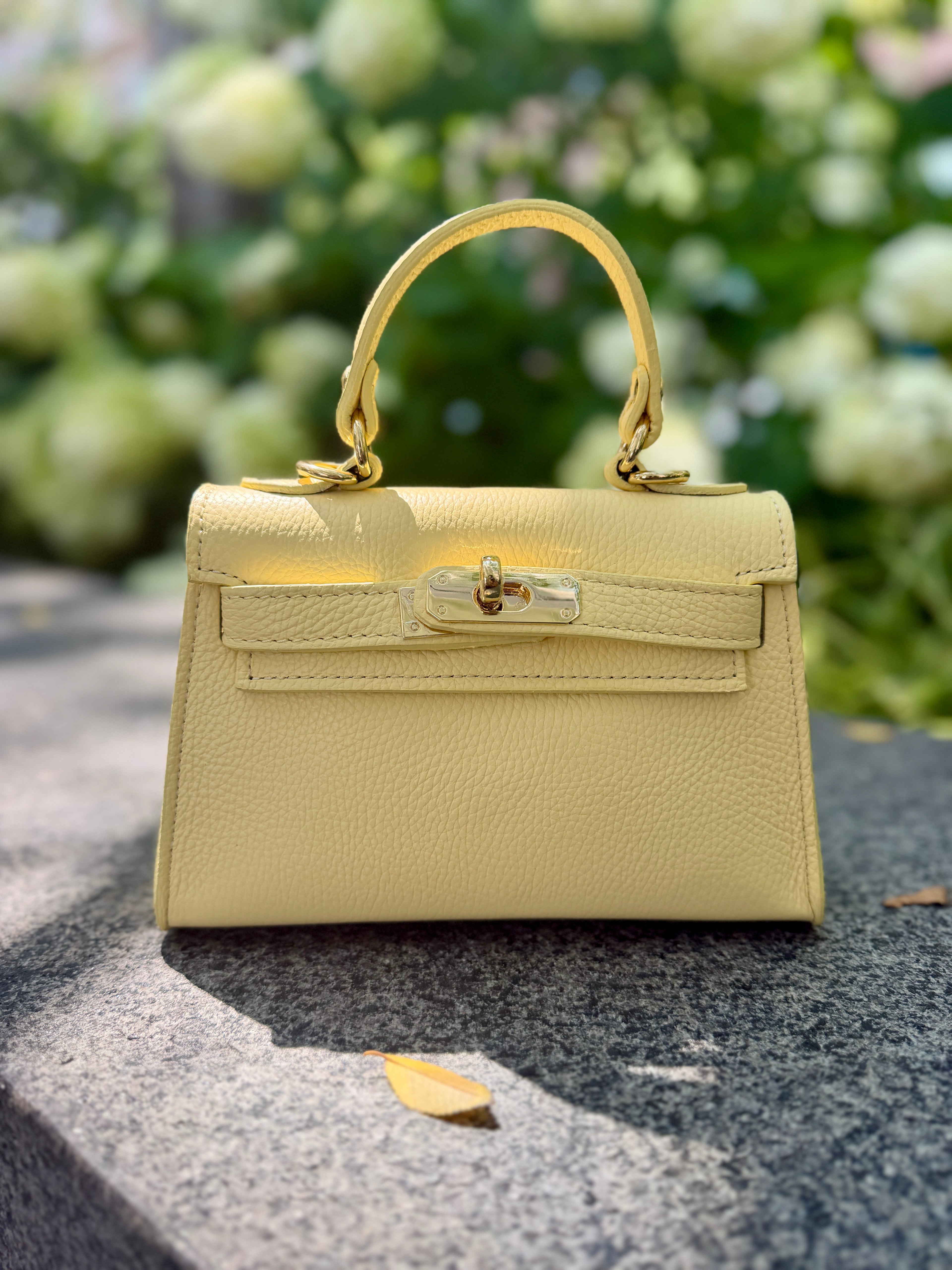 Vittoriana Top Handle Turn Clasp Handbag