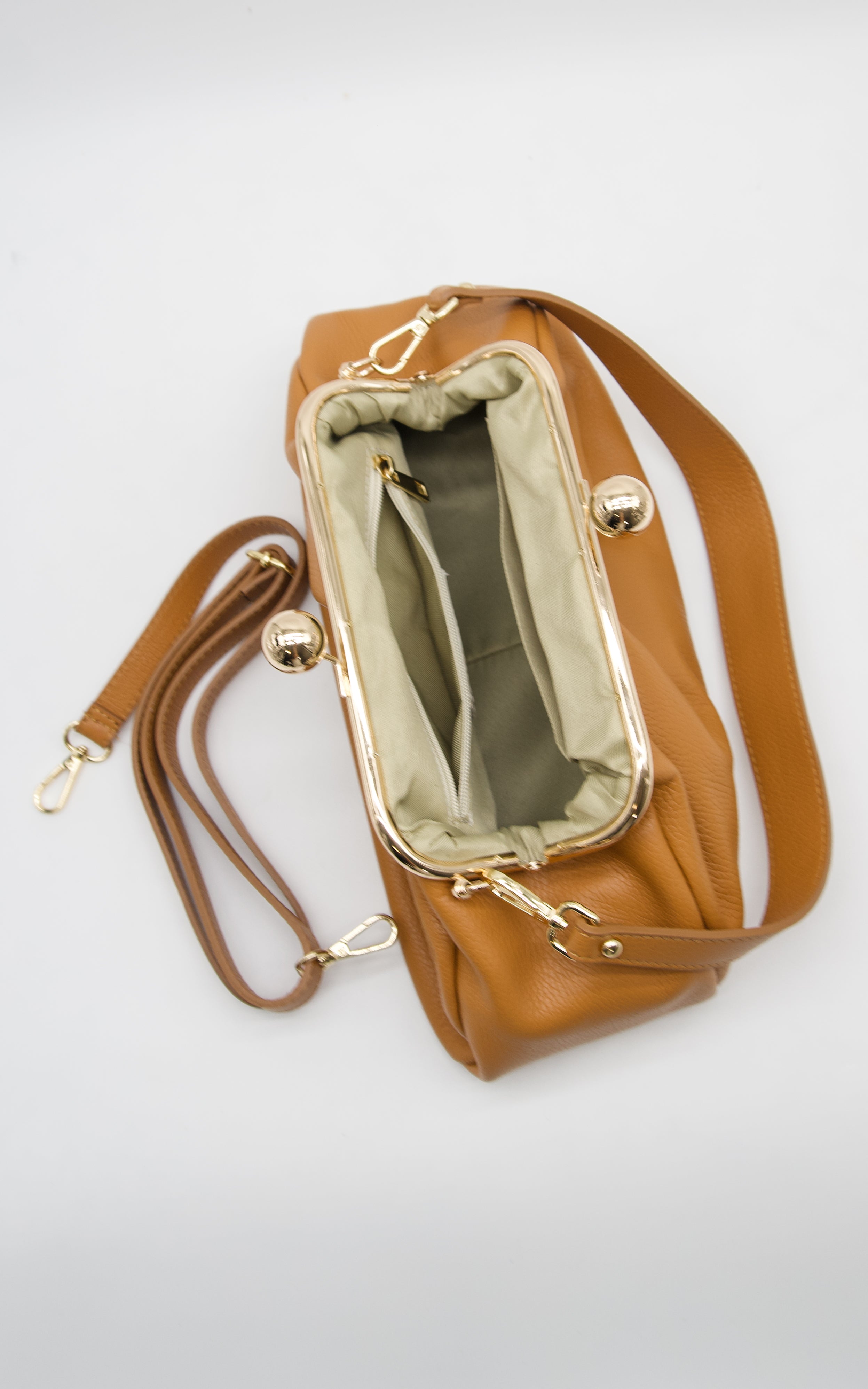 Carmelita Medium Kiss Lock Bag