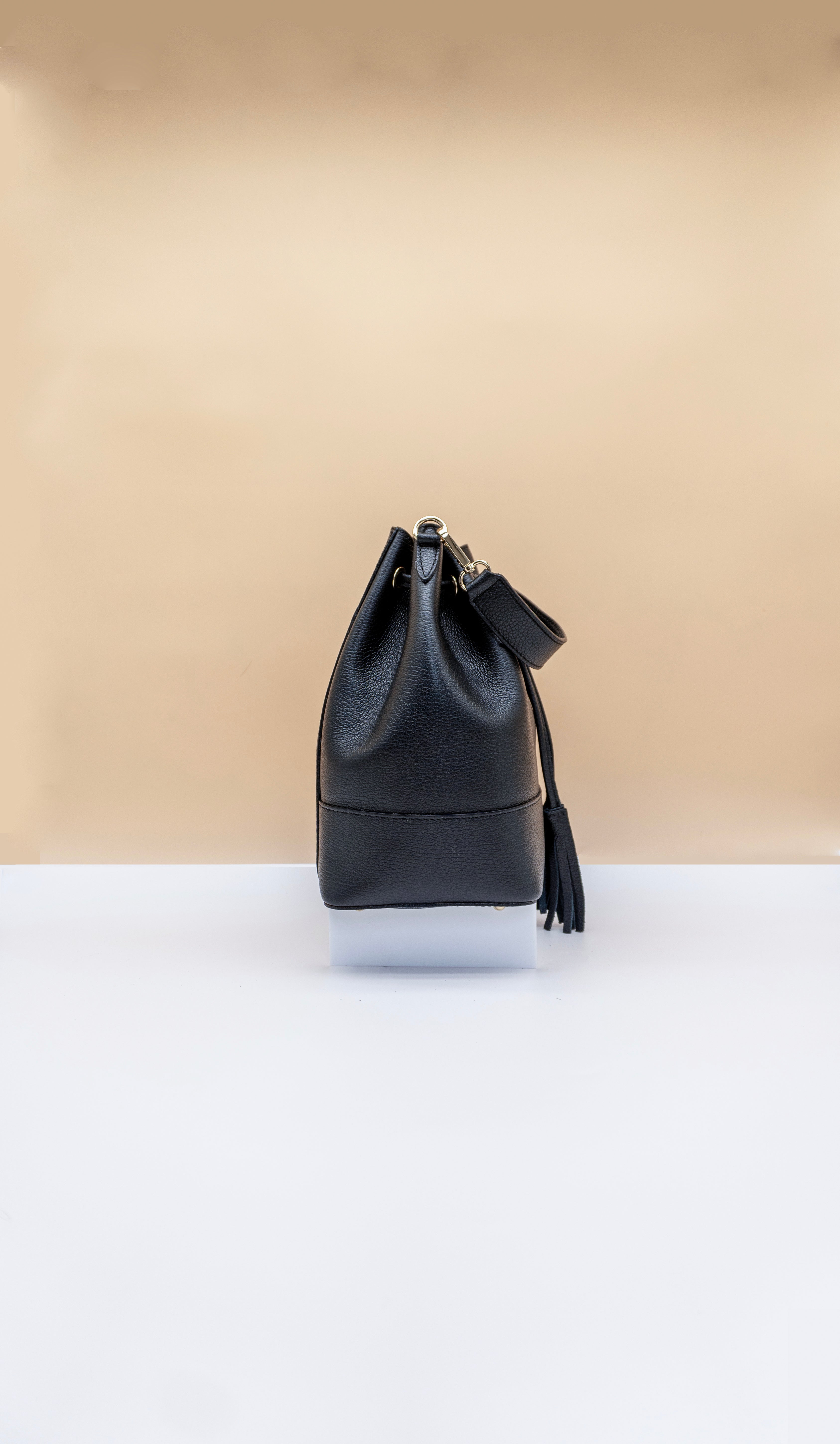 Eli Italian Leather Bucket Bag
