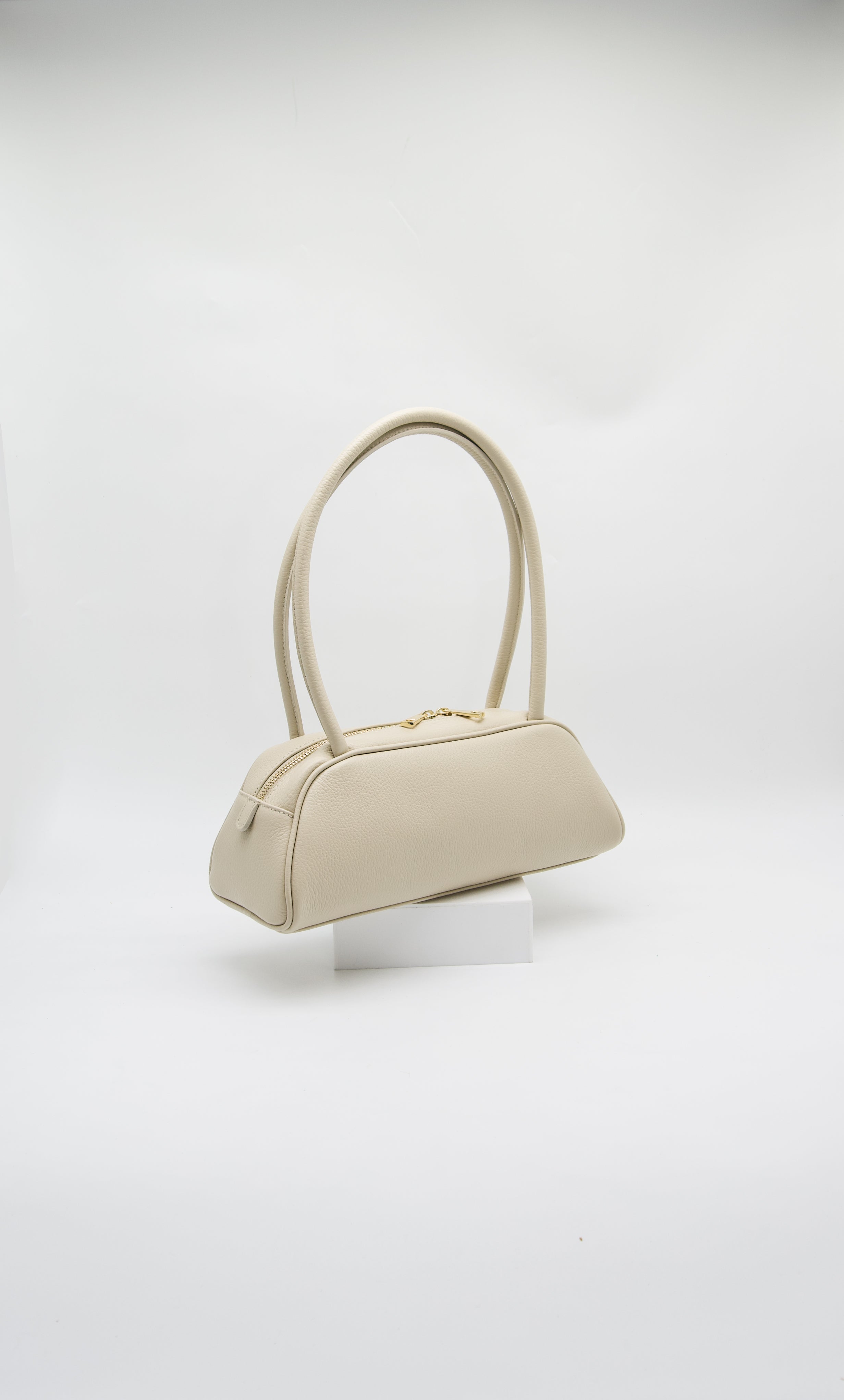 Noemi East West Bag